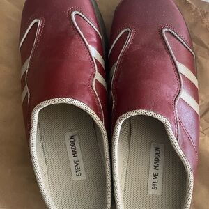 Steve Madden Red Burgundy Driver Clogs Mules Slip